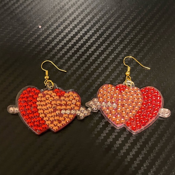 Handmade Jewelry - Hand made diamond art Heart-Shaped Red and Gold Earrings